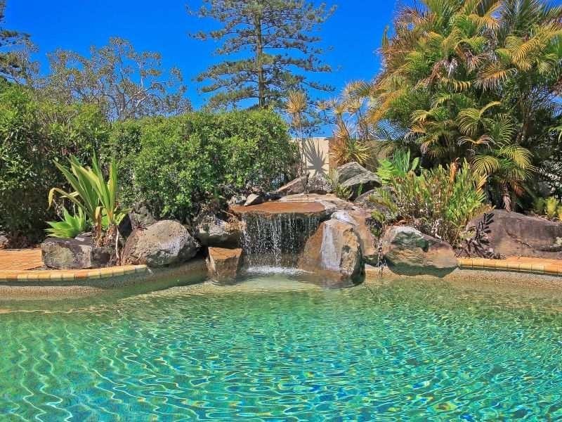 1/65 Waterloo Esplanade, Wynnum QLD 4178