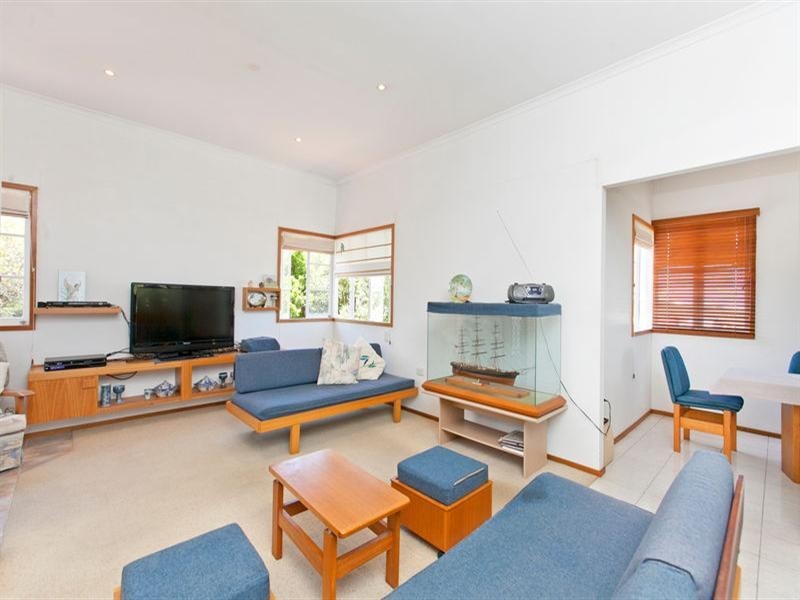 64 ALKOOMIE Street, Wynnum QLD 4178