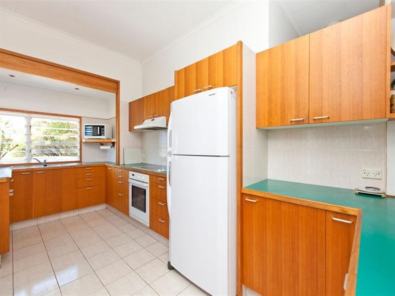 64 ALKOOMIE Street, Wynnum QLD 4178