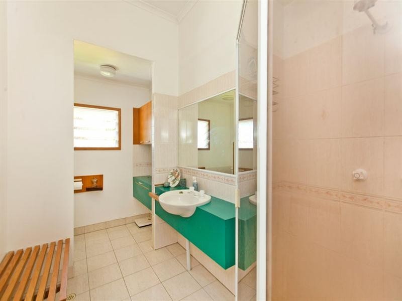 64 ALKOOMIE Street, Wynnum QLD 4178