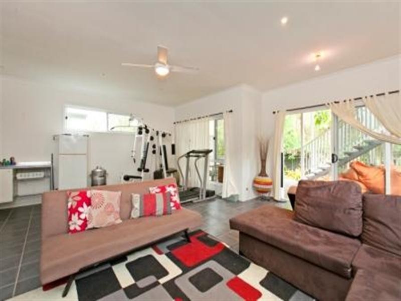 55 Coolana Street, Lota QLD 4179