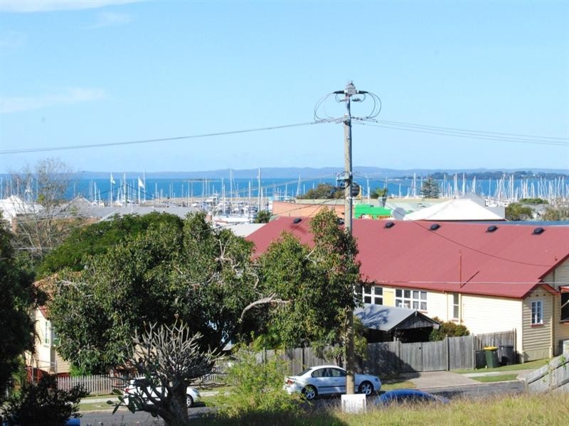 177 Melville Terrace, Manly QLD 4179