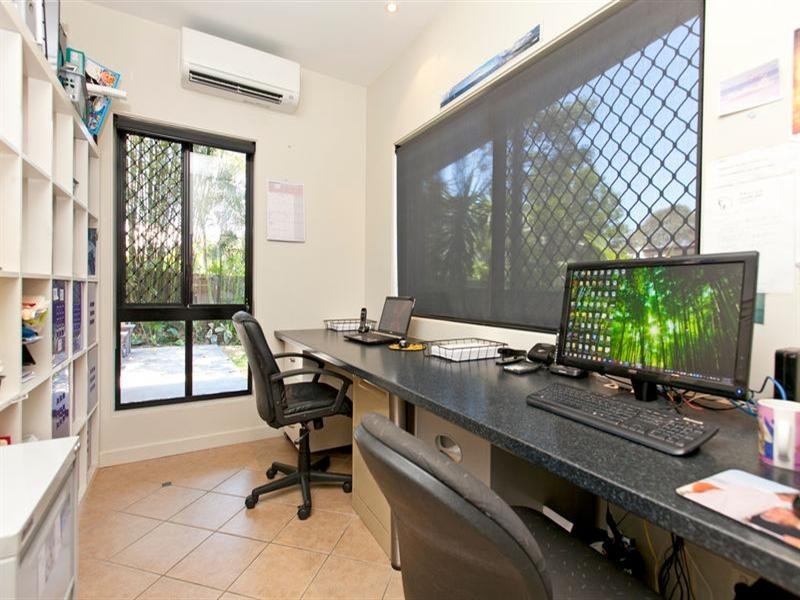 9 Outram Street, Lota QLD 4179