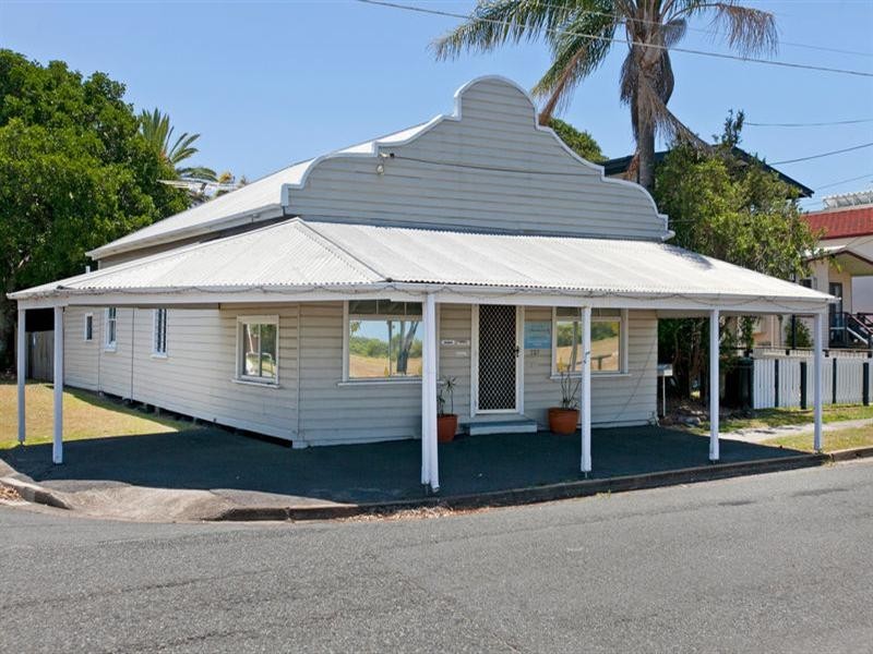 737 Esplanade, Lota QLD 4179