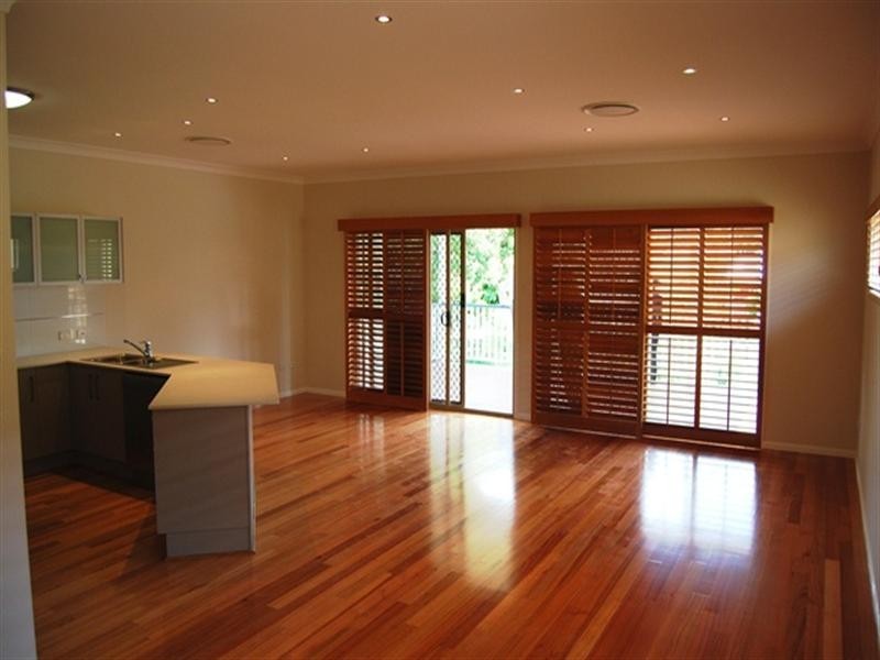 29 Davidson Street, Wynnum QLD 4178