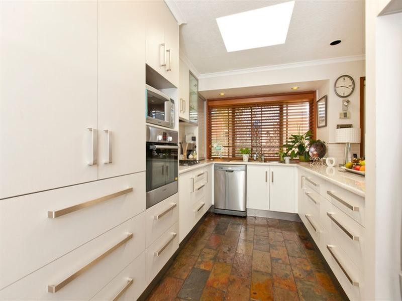 6 Carlile Place, Wynnum West QLD 4178