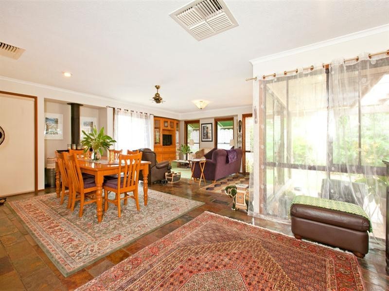 6 Carlile Place, Wynnum West QLD 4178