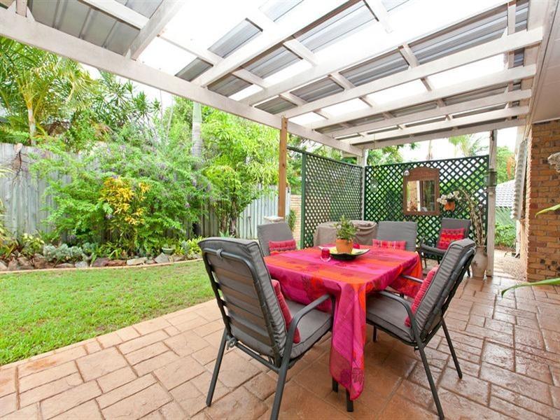 6 Carlile Place, Wynnum West QLD 4178