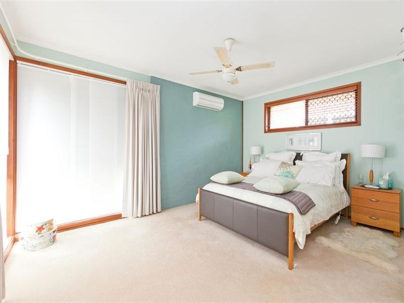 6 Carlile Place, Wynnum West QLD 4178