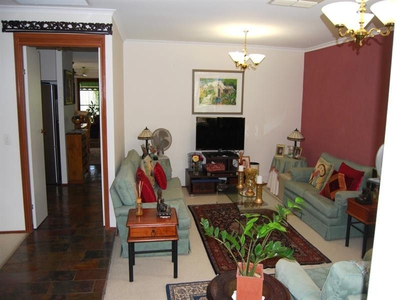 6 Carlile Place, Wynnum West QLD 4178