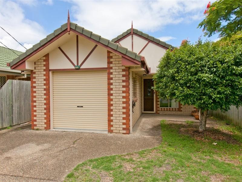 131 Dibar Street, Wynnum QLD 4178