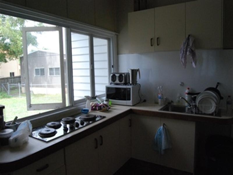 40 Madgwick Street, Wynnum QLD 4178