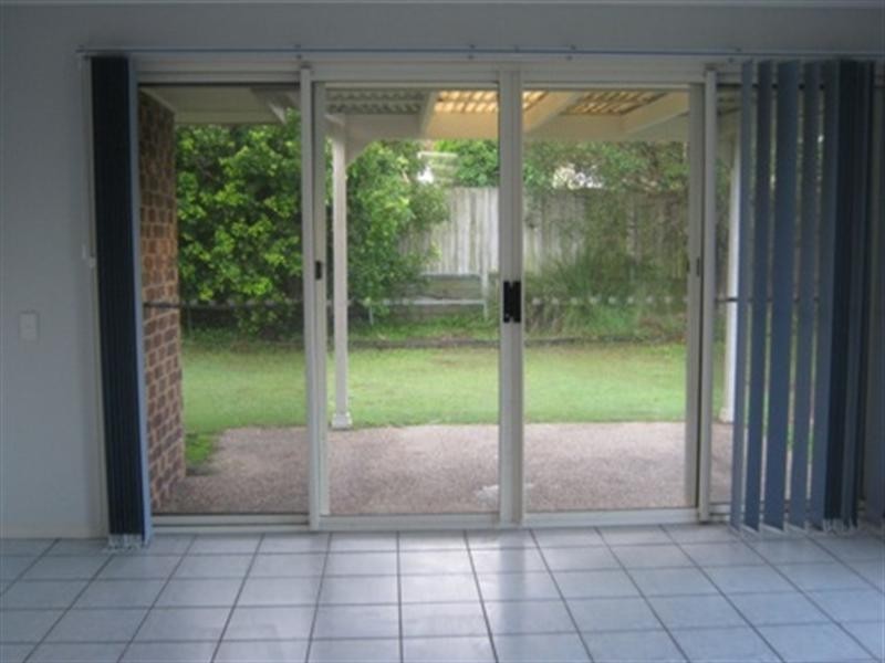 3 Celeste Court, Wynnum West QLD 4178