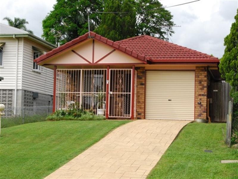 41 Hutton Avenue, Wynnum QLD 4178