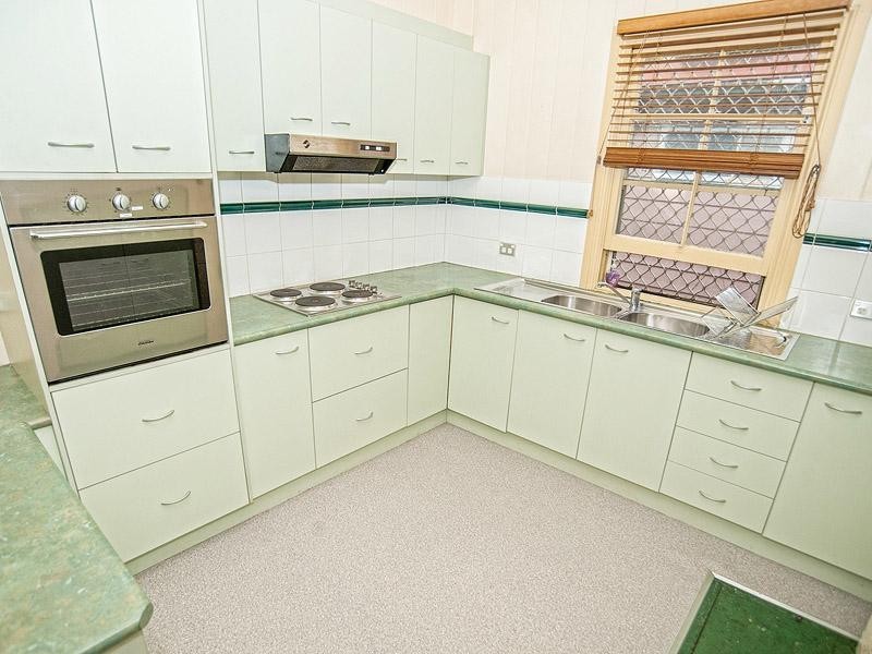 9 Caswell Street, East Brisbane QLD 4169