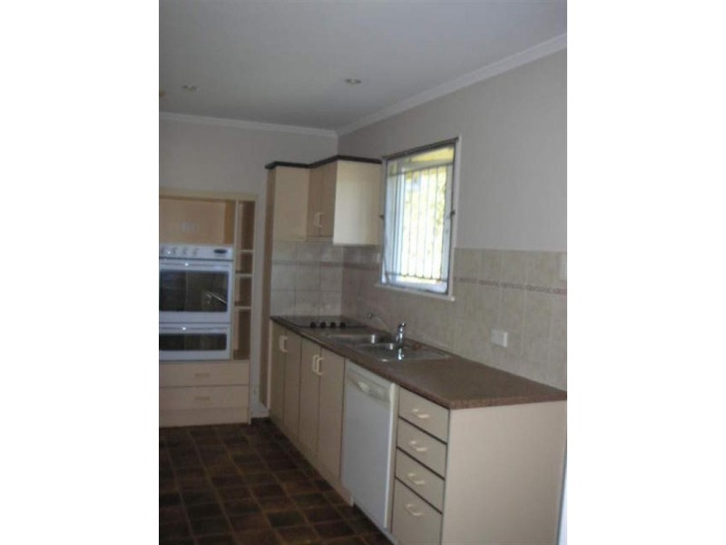 30 Cranleigh Street, Wynnum QLD 4178