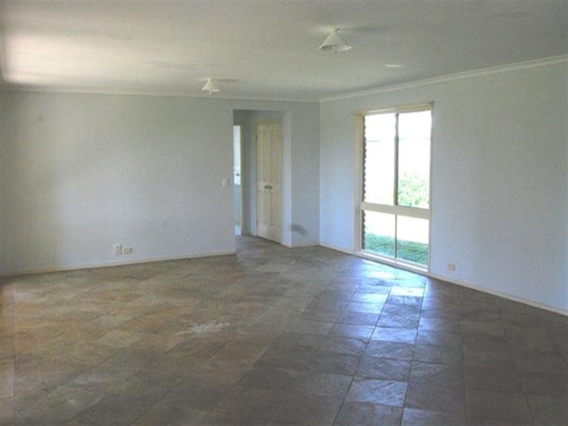 101 Kianawah Road, Wynnum West QLD 4178