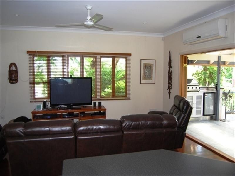 2155 Wynnum Road, Wynnum QLD 4178