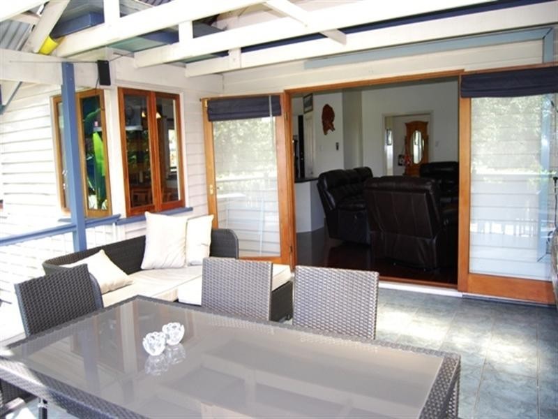 2155 Wynnum Road, Wynnum QLD 4178