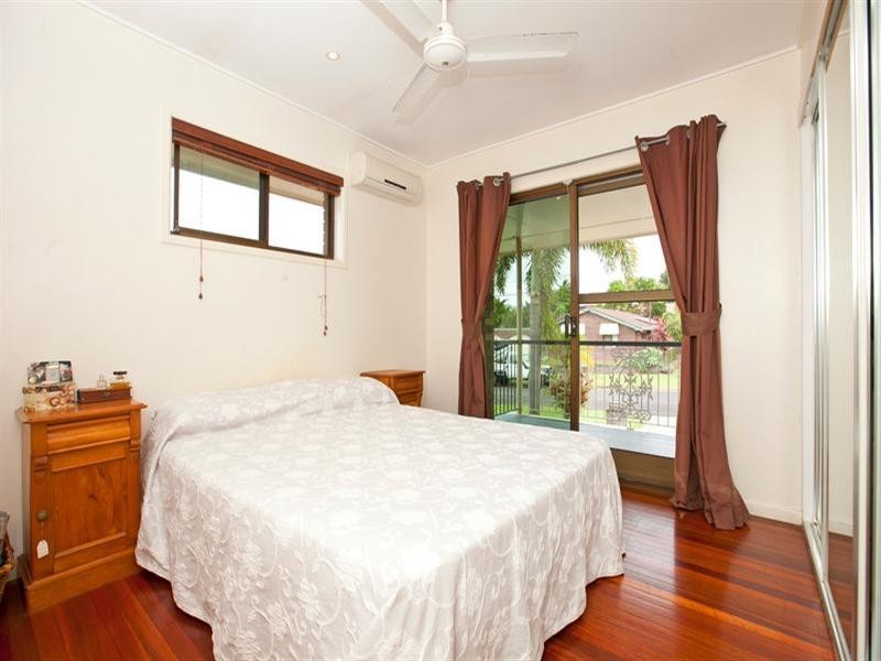 15 Lorelei Street, Manly West QLD 4179