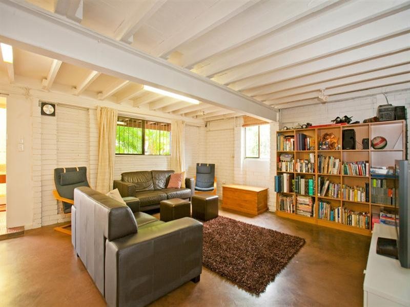 15 Lorelei Street, Manly West QLD 4179