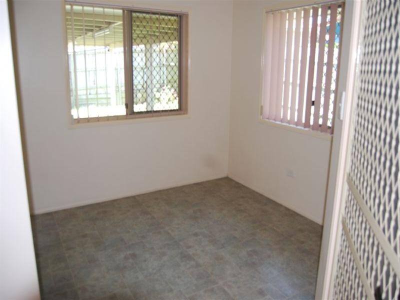 25 Jacaranda Street, Wynnum West QLD 4178