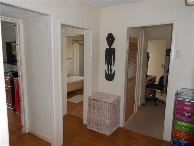 92 Raeburn Street, Manly QLD 4179