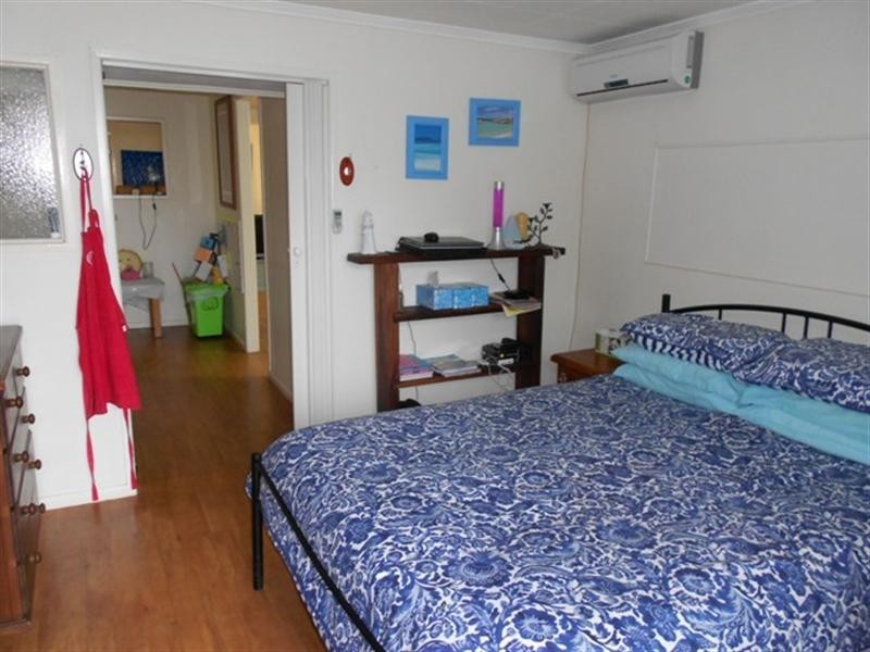 92 Raeburn Street, Manly QLD 4179