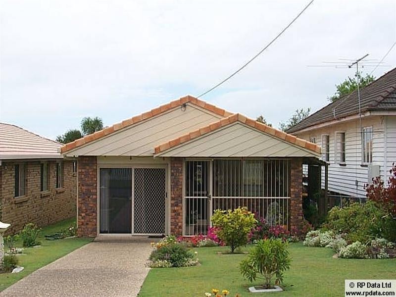 19 Bellew Street, Wynnum QLD 4178