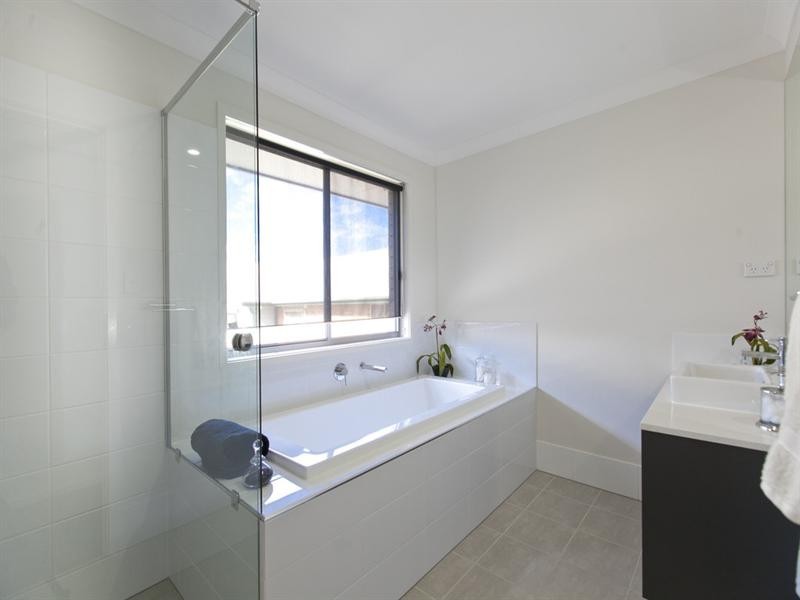 34 Bride Street, Wynnum QLD 4178