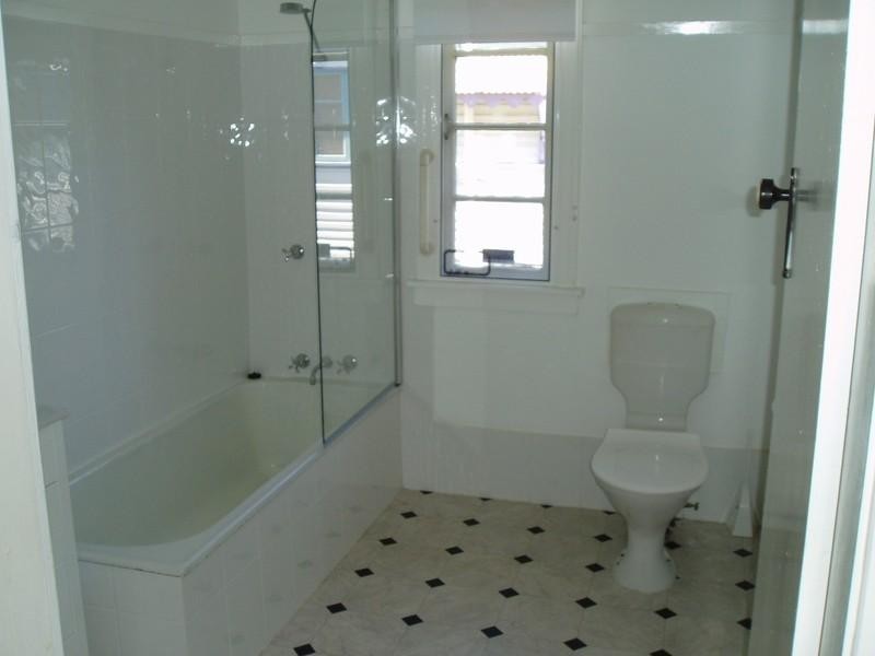 84 Prospect Street, Wynnum QLD 4178