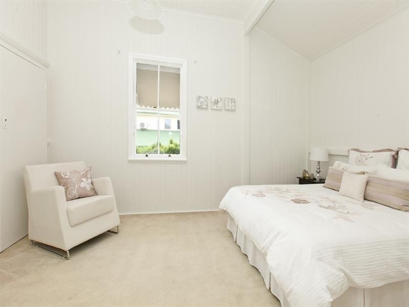 1 Akonna Street, Wynnum QLD 4178