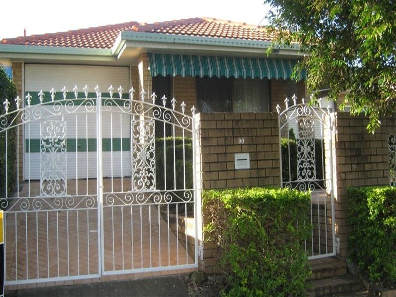 90 Pine Street, Wynnum QLD 4178