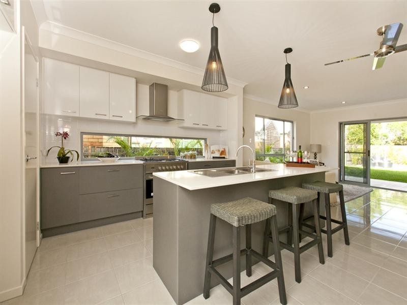 34 Bride Street, Wynnum QLD 4178