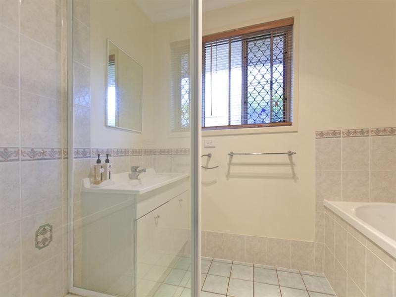 3 Diana Place, Manly West QLD 4179