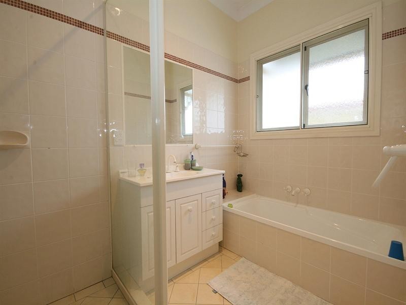 22 Edith Street, Wynnum QLD 4178