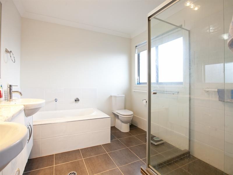 82 Besham Parade, Wynnum QLD 4178