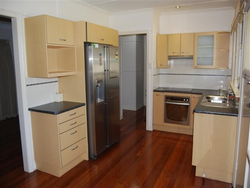 74 Prospect Street, Wynnum QLD 4178