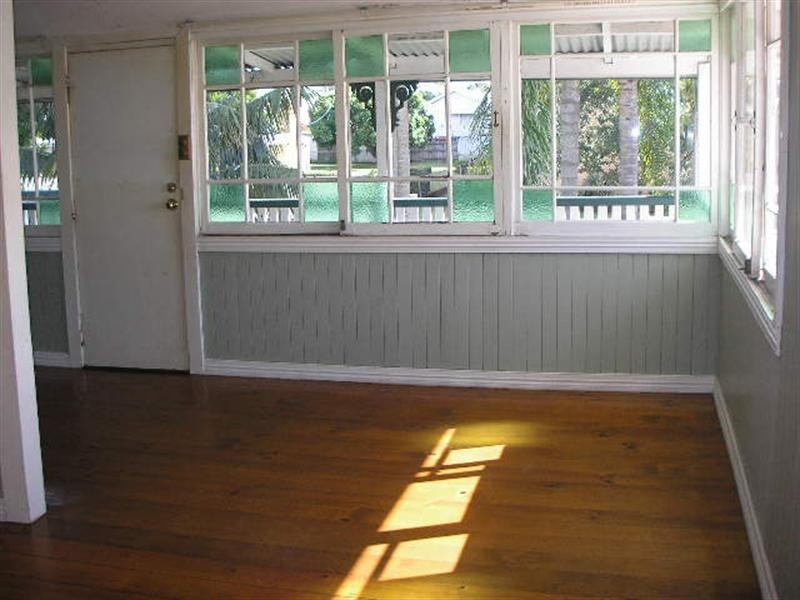 14 Charlotte Street, Wynnum QLD 4178