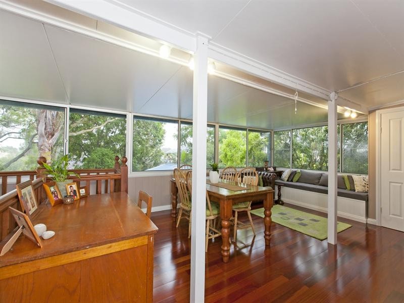 93 Pine Street, Wynnum QLD 4178