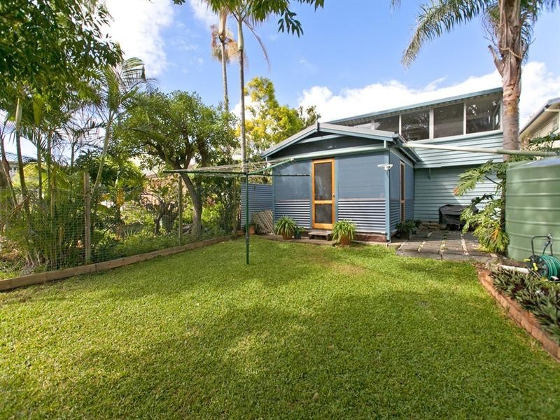 93 Pine Street, Wynnum QLD 4178