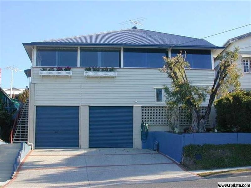 24 Benalla Street, Manly QLD 4179