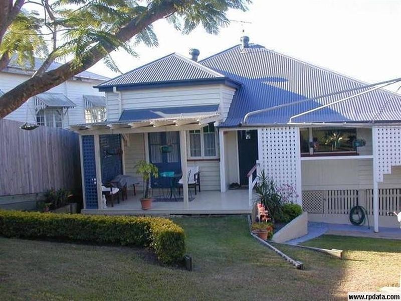 24 Benalla Street, Manly QLD 4179