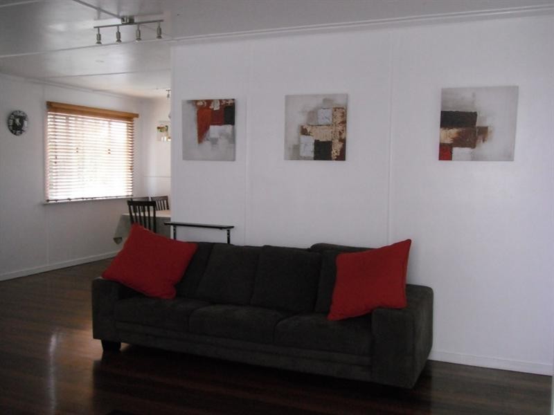 100 Sandy Camp Road, Wynnum West QLD 4178