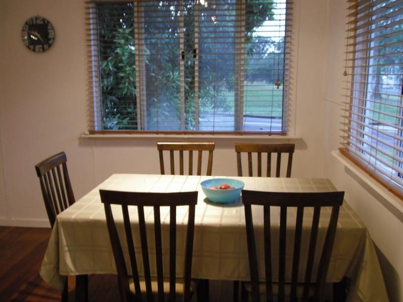 100 Sandy Camp Road, Wynnum West QLD 4178