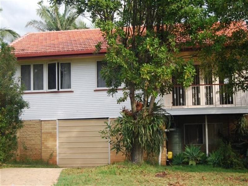 30 Cranleigh Street, Wynnum West QLD 4178