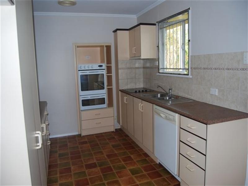 30 Cranleigh Street, Wynnum West QLD 4178