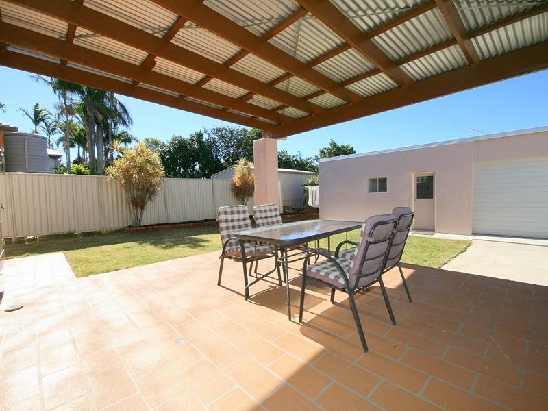35 Bonniebrae Street, Wynnum West QLD 4178