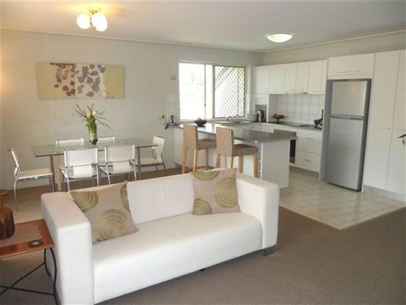 8/86 Richmond Road, Morningside QLD 4170