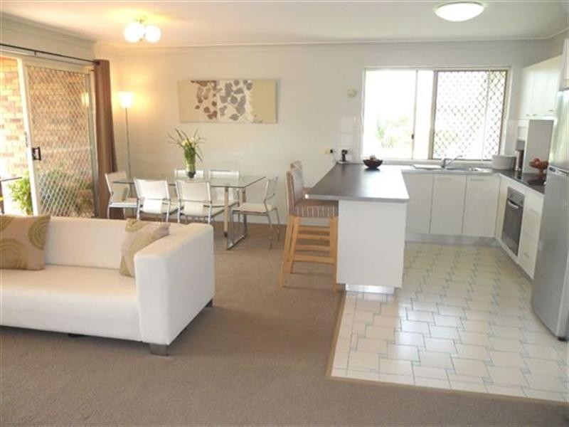 8/86 Richmond Road, Morningside QLD 4170